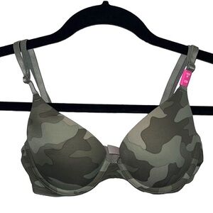 New Victoria’s Secret PINK Women’s Camouflage Wear Everywhere Push Up Bra 32B